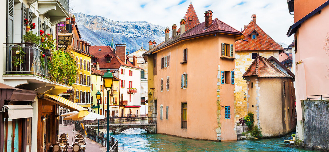 Vivre à Annecy : les avantages d'une ville au coeur des Alpes