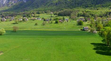 Programme immobilier neuf LES CARRÉS PRAIRIALS - Méry : Résidence T2–T4 avec espaces extérieurs et isolation RT2012 dans un cadre verdoyant (73420) - Référence : 1236